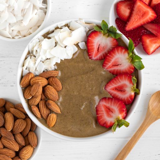 SmoothieBox Chocolate-Covered Strawberry Smoothie Bowl Recipe
